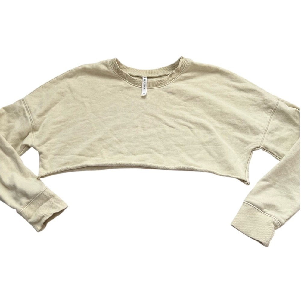 Fabletics Ultra Cropped Raw-Hem Sweatshirt Long Sleeve Crewneck in Beige - Picture 2 of 3